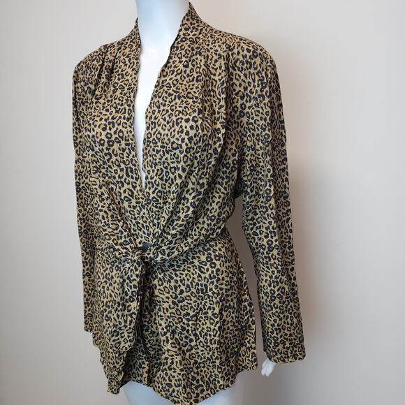 Vintage Leopard Tie Front Peplum Top Size M/L Pleated Button Closure Long Sleeve - Picture 2 of 14